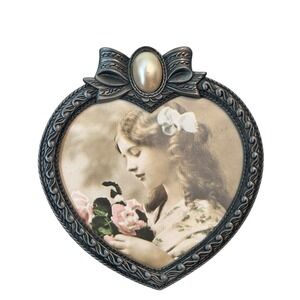 Silvestri Heart Picture Frame - Victorian Pewter Faux Pearl - Elegant Decor!